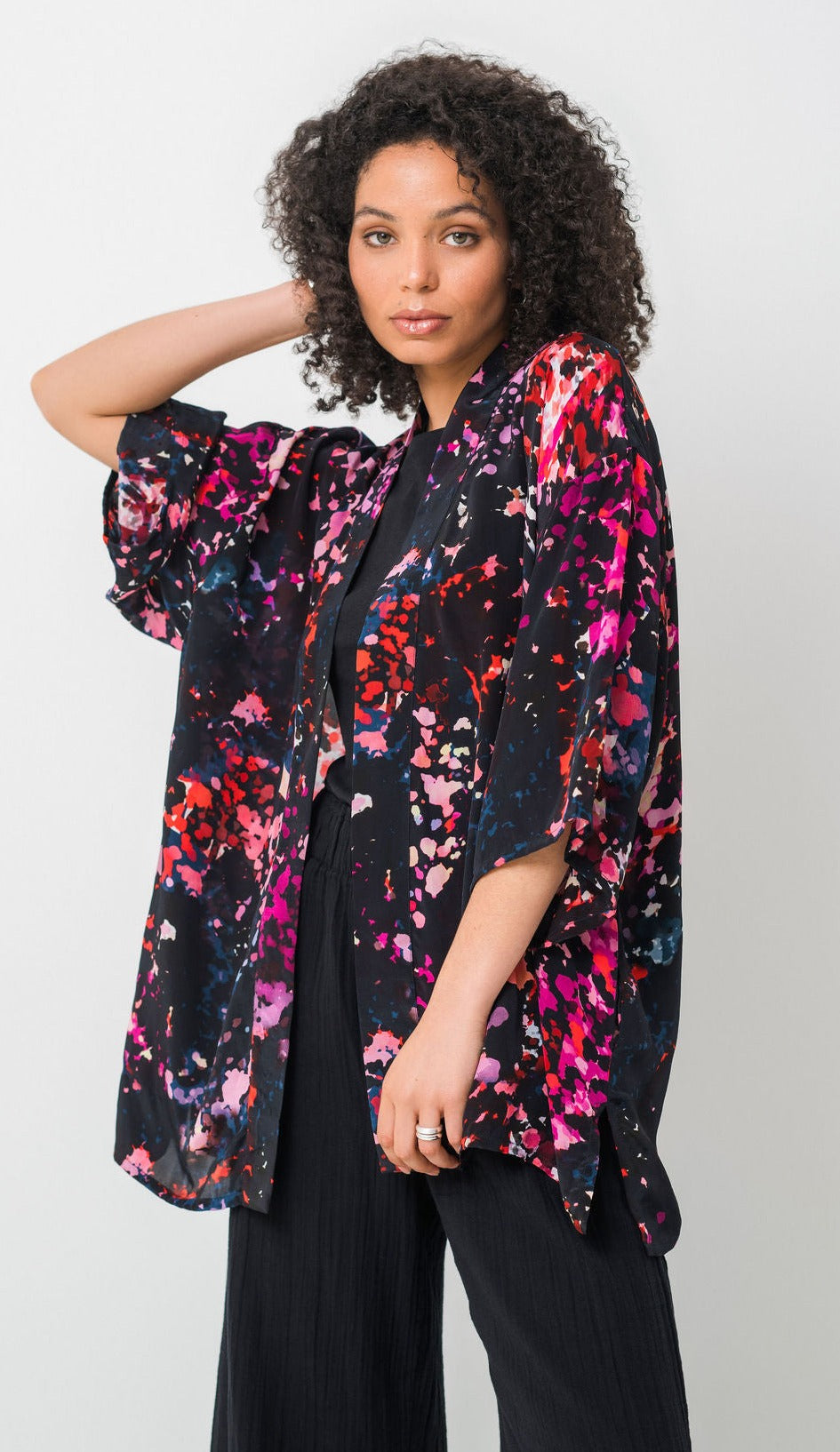 Claire Sower - Unique Luxury Fashion - Lisa Short Kimono